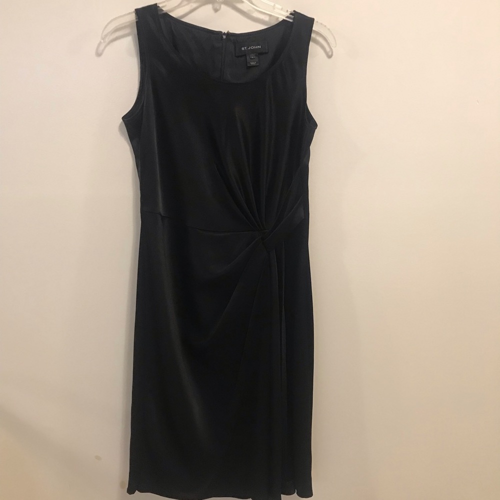 Satin Black sleeveless St. John dress size 6